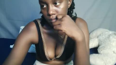 Snapshot of sweet69berry chatting on 12.18.25 sweet69berry online show from 12.18.25