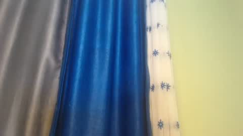 Snapshot of sweet69petyte chatting on 12.28.24 Petite Queen online show from 12.28.24