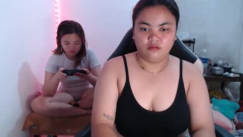 Snapshot of sweet_69ally chatting on 11.12.25 ally online show from 11.12.25