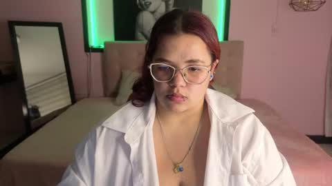 Snapshot of sweet__cat__ chatting on 07.05.26 sweet__cat__ online show from 07.05.26