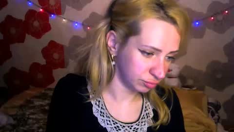 Snapshot of sweet__dany chatting on 05.18.26 Sweet Dany online show from 05.18.26