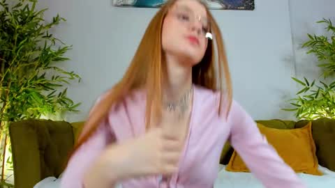 Snapshot of sweet__monica chatting on 09.23.25 Monica GTM 3MoTuWeFrSa 500pm-1000pm online show from 09.23.25