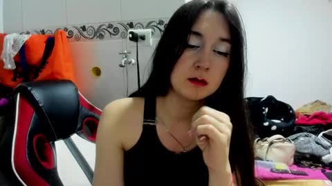 sweet__suck69bitch online show from 06.01.26