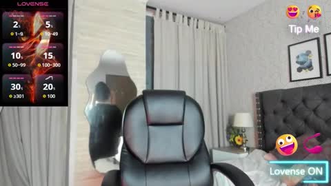 Snapshot of sweet__vanessa1 chatting on 09.24.25 Vanessa online show from 09.24.25