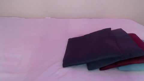 Snapshot of sweet_alica15 chatting on 10.31.25 Alice online show from 10.31.25