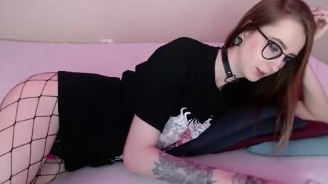 Snapshot of sweet_alica15 chatting on 11.08.25 Alice online show from 11.08.25