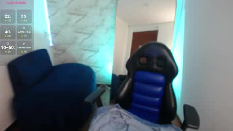 Snapshot of sweet_alice_m chatting on 10.07.25 Alice online show from 10.07.25