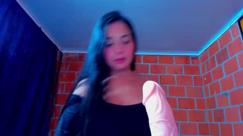 sweet and hot alaia online show from 11.25.25