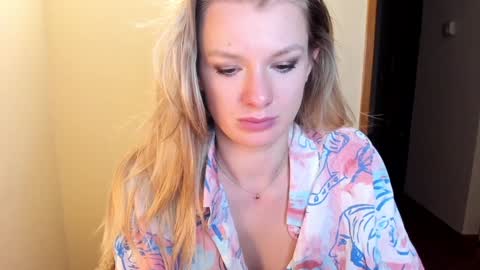 Snapshot of sweet_angel_a chatting on 01.13.25 Ann - your sweet girl online show from 01.13.25