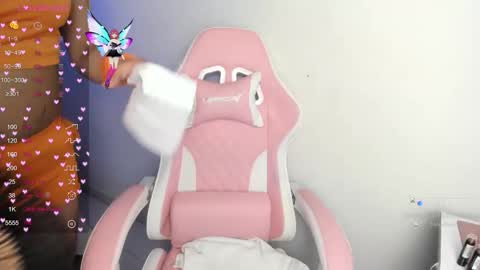 Snapshot of sweet_angelkanon chatting on 10.30.25 sweet_angelkanon online show from 10.30.25