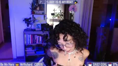 Snapshot of sweet_bluee chatting on 07.13.26 Tutti online show from 07.13.26