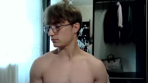Snapshot of sweet_boy06 chatting on 07.06.26 Sweet boy06 online show from 07.06.26