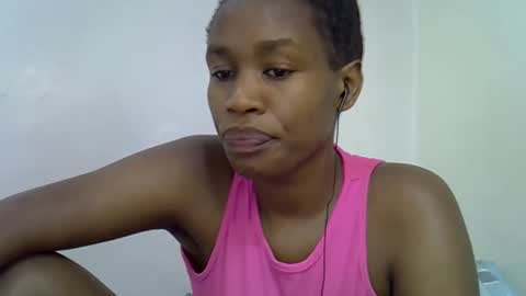 Snapshot of sweet_brown9 chatting on 10.19.25 sweet_brown9 online show from 10.19.25