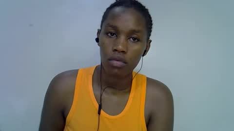 Snapshot of sweet_brown9 chatting on 10.26.25 sweet_brown9 online show from 10.26.25