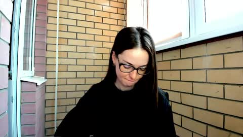 Christina online show from 04.22.26