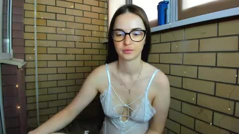 Snapshot of sweet_bun__ chatting on 05.27.26 Christina online show from 05.27.26