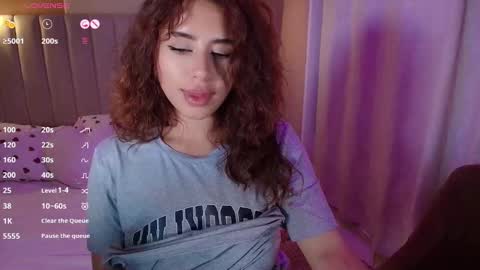 Snapshot of sweet_cami1 chatting on 11.04.25 Camila online show from 11.04.25