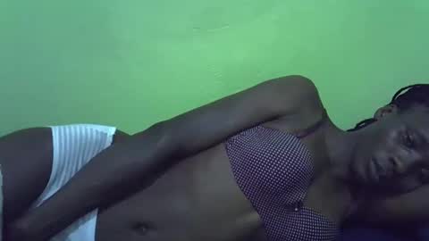 sweet_candie01 online show from 10.25.25