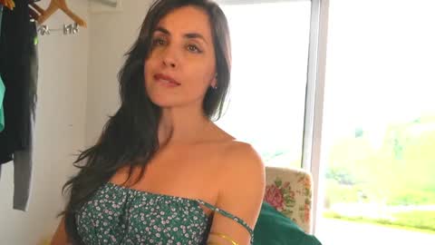 Bruna   - Live on December - My wishlist  online show from 01.02.25
