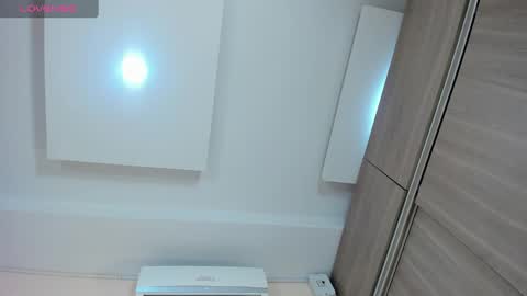 Snapshot of sweet_couples1 chatting on 12.28.24 sweet_couples1 online show from 12.28.24