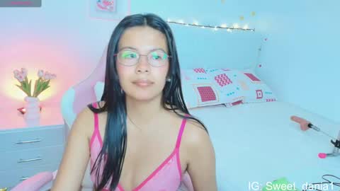 sweet_dania_ online show from 09.14.25