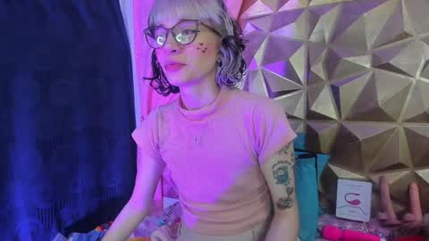  emmili  online show from 12.09.24