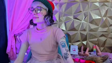  emmili  online show from 12.13.24