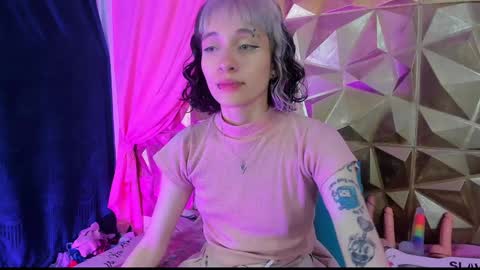  emmili  online show from 01.09.25