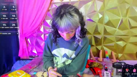  emmili  online show from 03.09.25