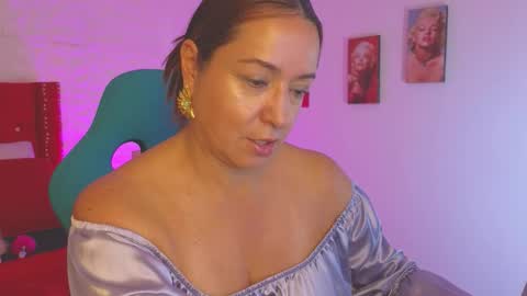 Sweet Evans online show from 09.17.25