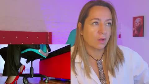 Snapshot of sweet_evans___ chatting on 10.19.25 Sweet Evans online show from 10.19.25