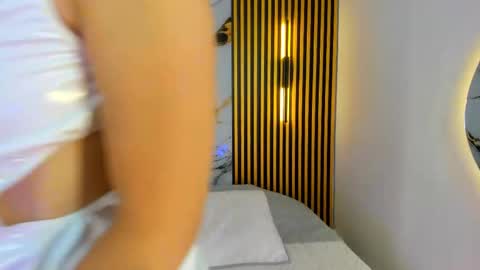 sweet_flame_ online show from 10.02.25