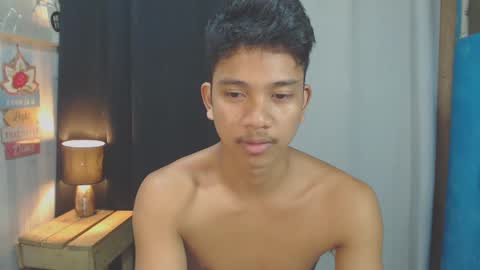Snapshot of sweet_guyxx chatting on 01.23.25 sweet_guyxx online show from 01.23.25