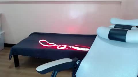 sophia daisy  online show from 10.15.25