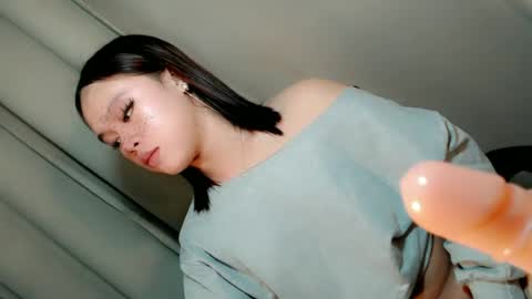 Snapshot of sweet_honeylove chatting on 06.17.26 Anisha online show from 06.17.26