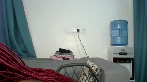 ESTHER NEEMA online show from 11.21.25