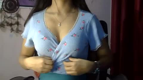 Snapshot of sweet_kanchi chatting on 02.11.25 sweet_kanchi online show from 02.11.25