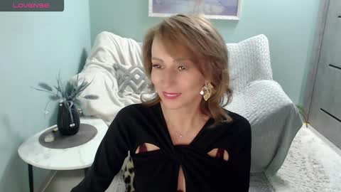 Helen online show from 09.22.25
