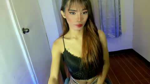 sweet_kyliexx online show from 06.13.26