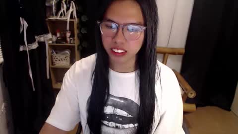 Snapshot of sweet_kyline69 chatting on 09.18.25 sweet_kyline69 online show from 09.18.25