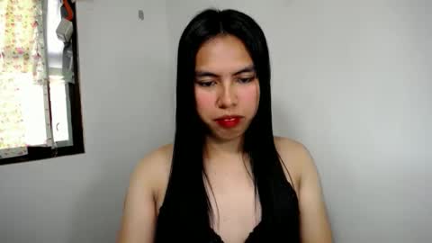 Snapshot of sweet_kyline69 chatting on 11.06.25 sweet_kyline69 online show from 11.06.25