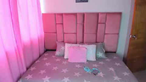 Snapshot of sweet_latiinas chatting on 01.31.25 Kathe and Scarlett online show from 01.31.25