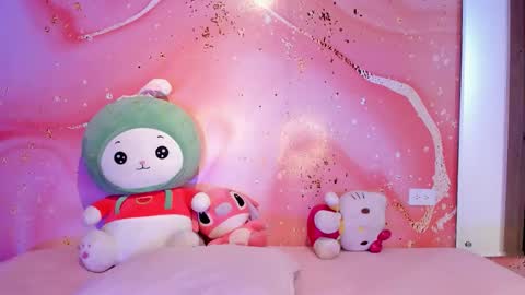 Snapshot of sweet_lemariee_ chatting on 10.16.25 Lemarie online show from 10.16.25