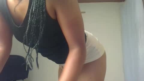 sweet likey online show from 11.30.25