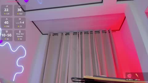 Snapshot of sweet_mackensy chatting on 11.05.25 Miss Mackensy online show from 11.05.25