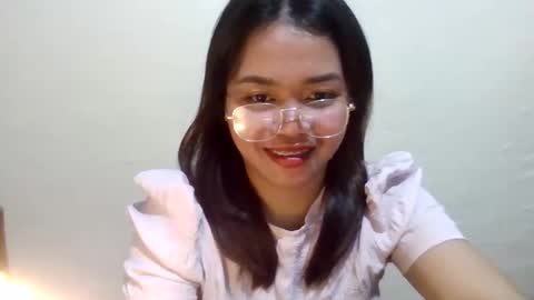 Snapshot of sweet_mae28xx chatting on 03.14.26 sweet_mae28xx online show from 03.14.26