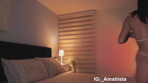 Snapshot of sweet_mara_cat chatting on 12.12.24 Mor online show from 12.12.24