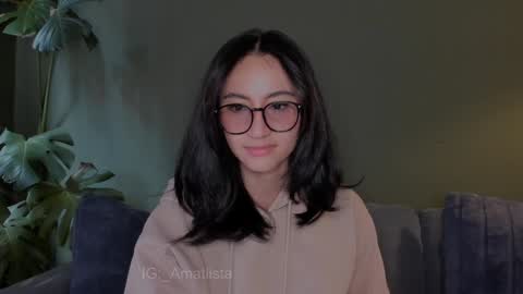 Snapshot of sweet_mara_cat chatting on 01.31.25 Mor online show from 01.31.25