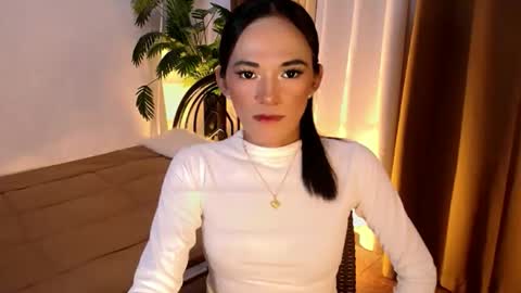 Snapshot of sweet_marry143 chatting on 05.19.26 marry online show from 05.19.26