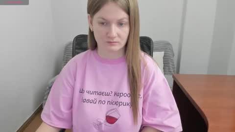 Snapshot of sweet_melody_of_ur_heart chatting on 02.25.26 Mila online show from 02.25.26